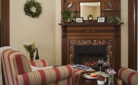 Brewster House Bed & Breakfast